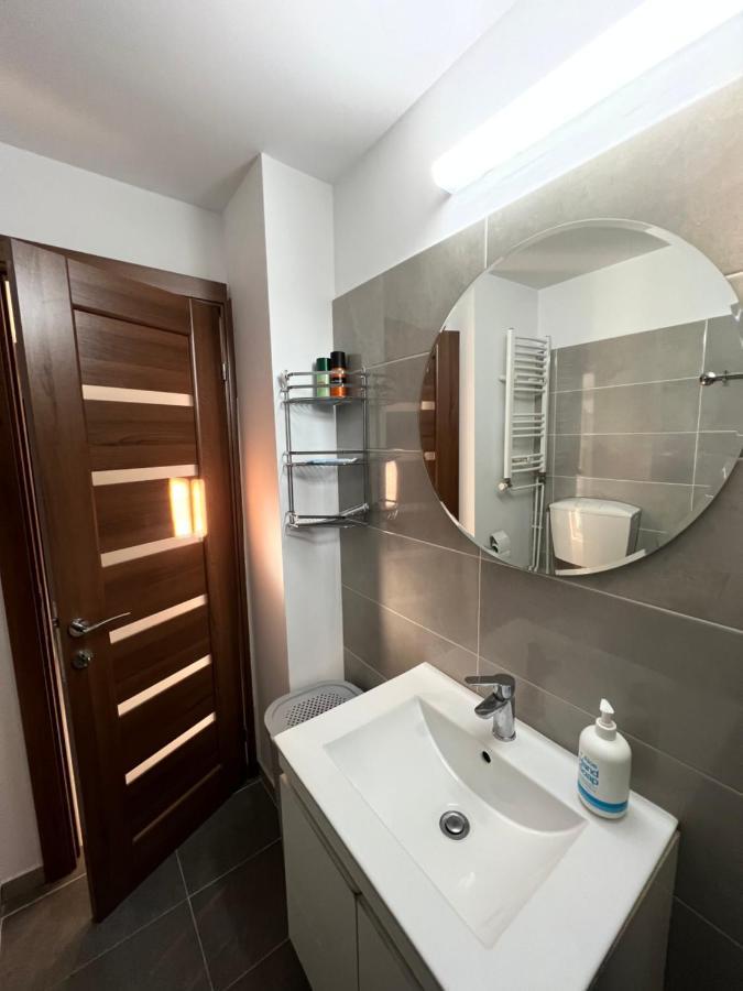 Nicola Flat Mall Arad Dış mekan fotoğraf
